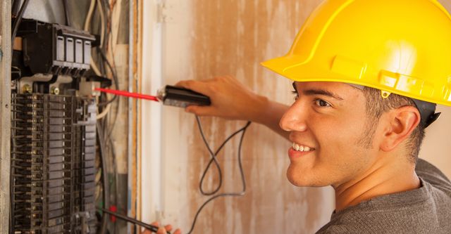 electricians in Lewisville, TX